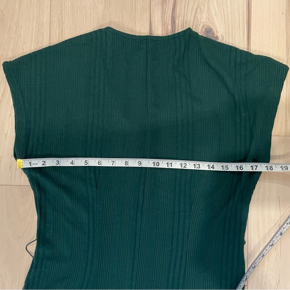 Suzy Shier Green Romper size Medium - Picture 5 of 9